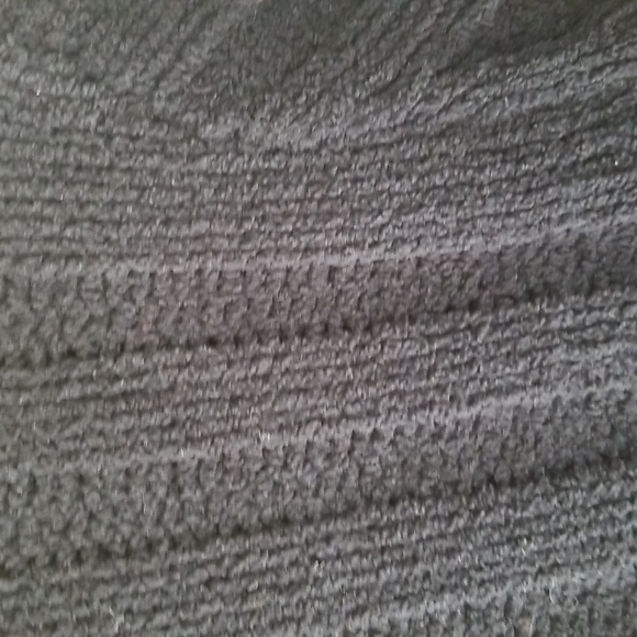 Chunky Knit Black Turtleneck - Picture 4 of 4